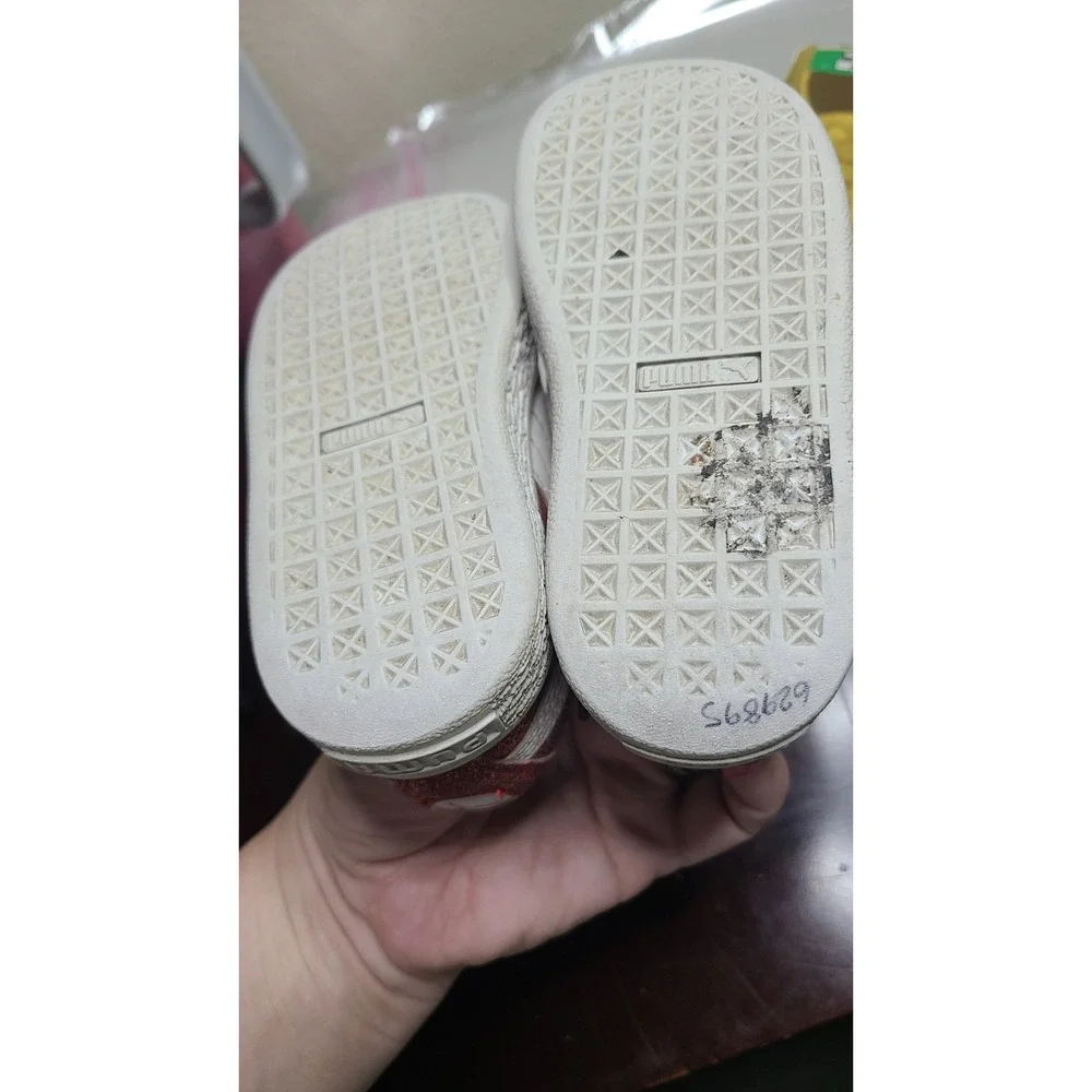 PUMA Basket Holiday‎ Glitz Girls Sneakers – Red Glitter – Size 8